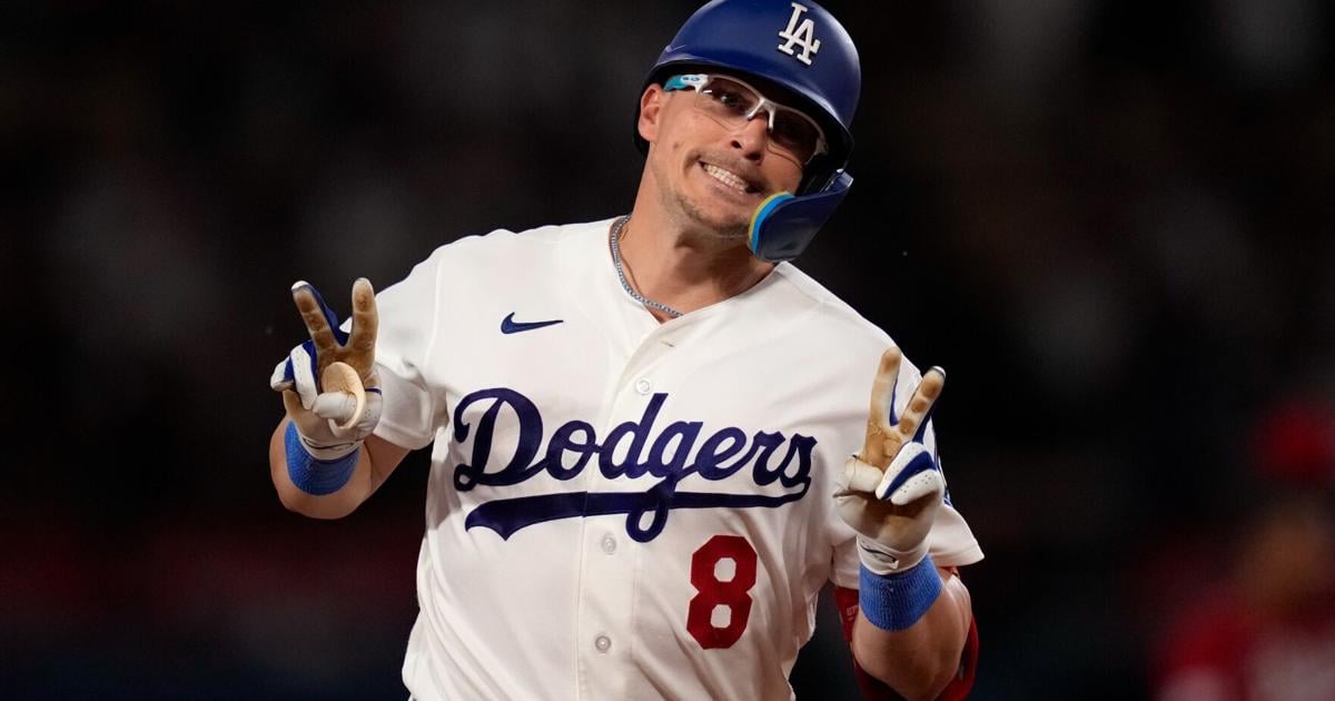 Kike Hernández y los Dodgers aplastan 14-1 a los Rojos con su 7ma victoria seguida