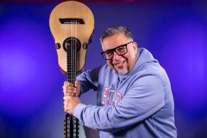 Imagen del artículo de El Vocero: Quique Domenech llevará el cuatro puertorriqueño a las escuelas