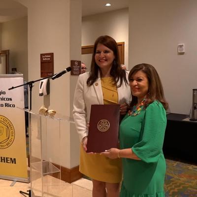 Colegio de Químicos de Puerto Rico otorga su más alto galardón a la licenciada Claribel Matínez Marmolejos