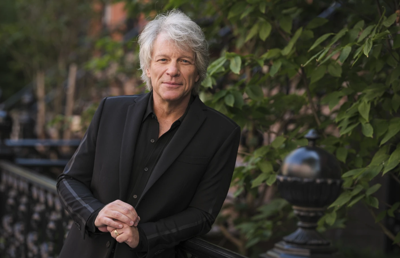 Bon Jovi se mantiene optimista luego de su cirugía vocal