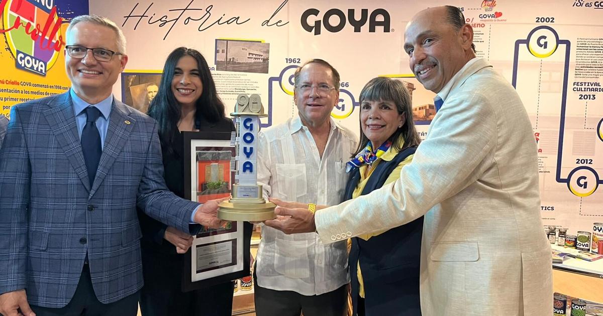 Goya de Puerto Rico recibe distinción de MIDA al celebrar 90 años de historia