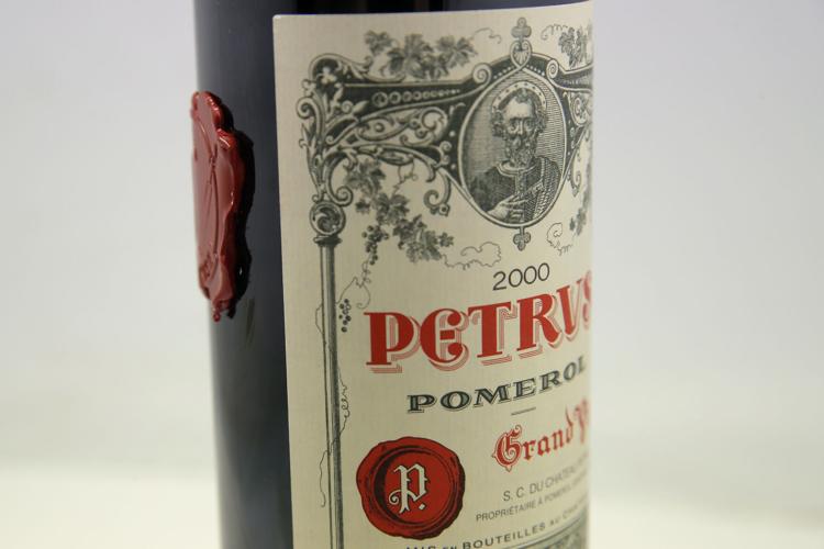 ¿Pagarías $1 millón por una botella de vino que fue al espacio? 60915fa638adf.image