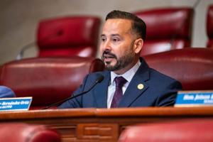 Imagen del artículo de El Vocero: Luis Javier Hernández asegura que la AEE no tiene información sobre 14 generadores de $306 millones