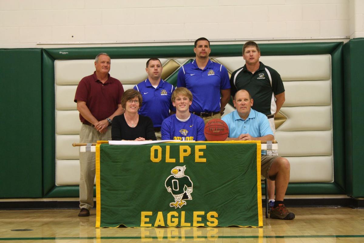 Olpe S Scheidegger Signs To Play Basketball At Central Christian