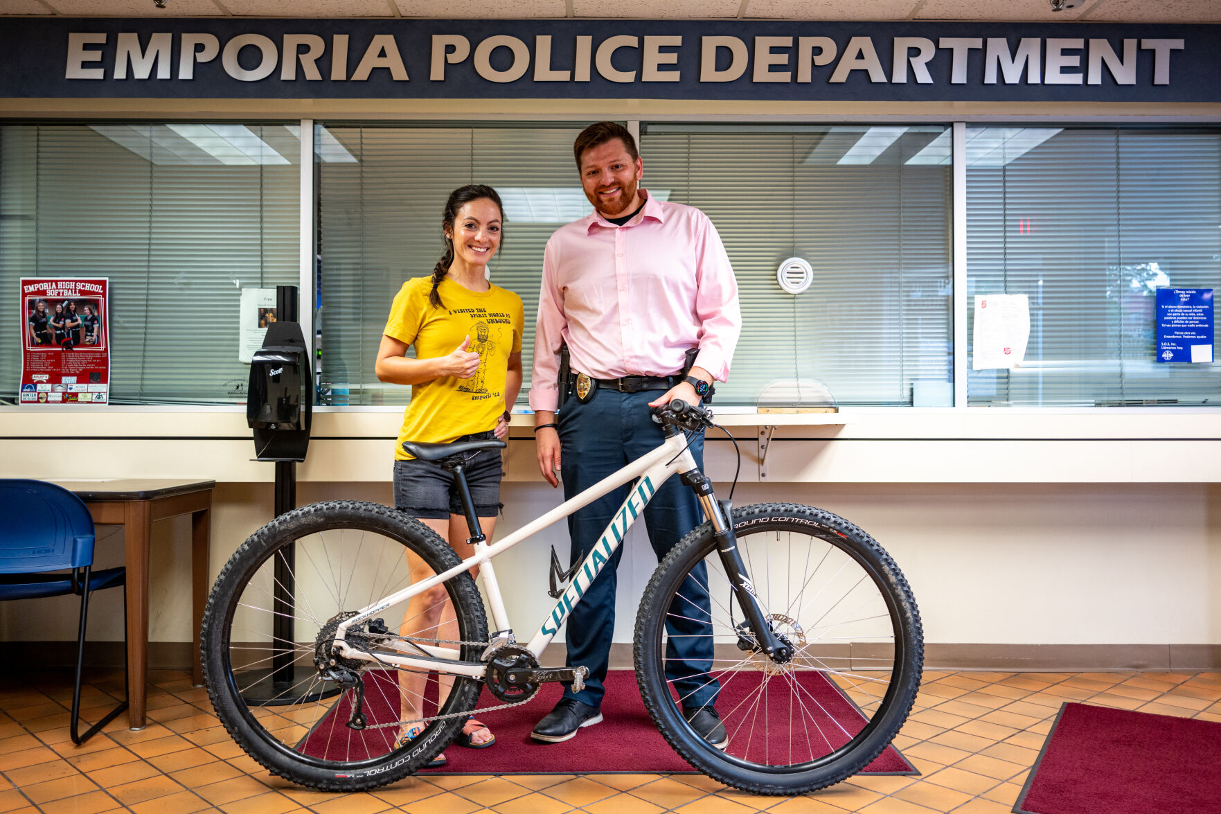 Emporia cycling community reunites local teen with stolen bike