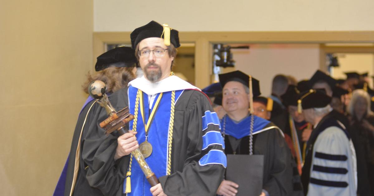 Essu Graduation 2019 ESU Spring Graduation | Free | emporiagazette.com