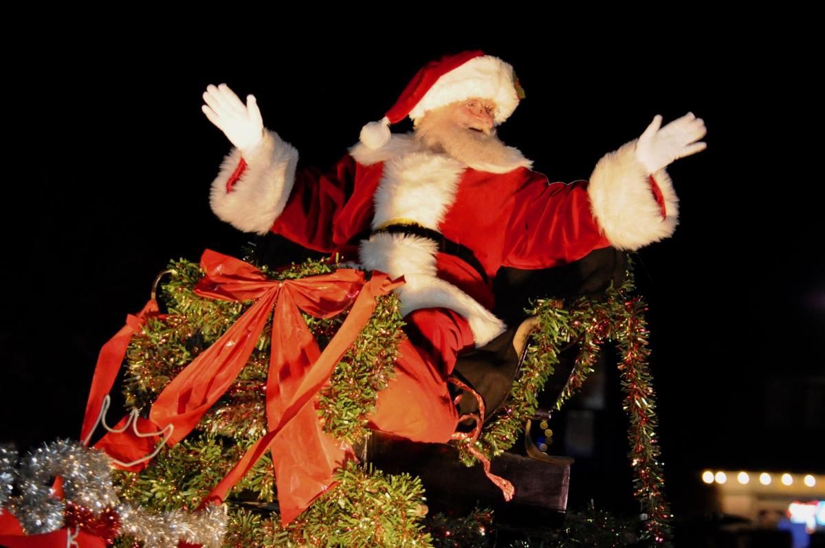 Emporia Christmas Parade 2022 Chamber Cancels Annual Christmas Parade As Covid Cases Continue To Rise |  Free | Emporiagazette.com