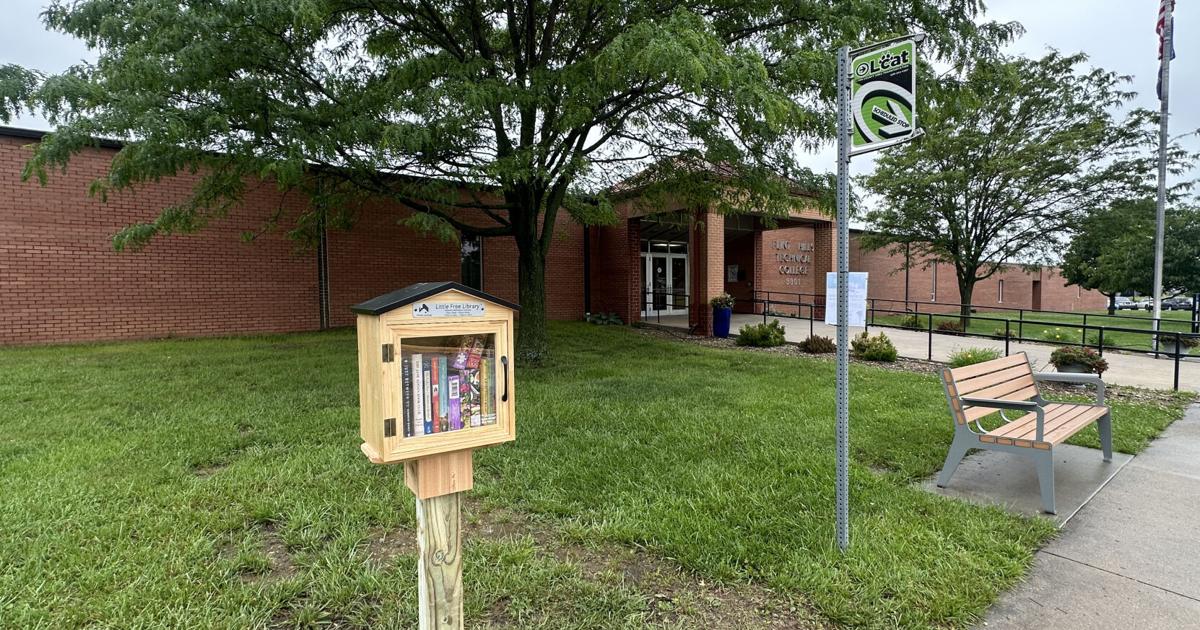 Little Free Library pops up on FHTC campus | FHTC | emporiagazette.com