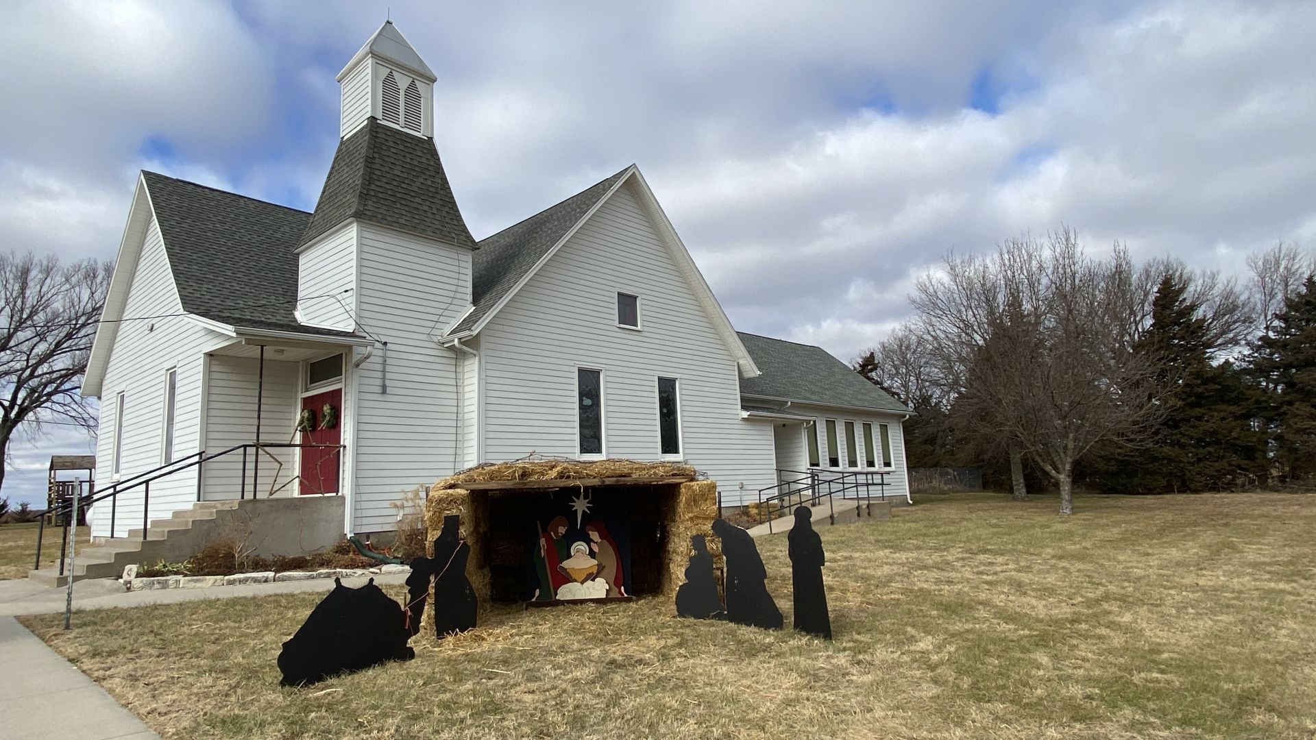 Away in the Manger: Saffordville UMC invites public to live nativity - Vimarsana News