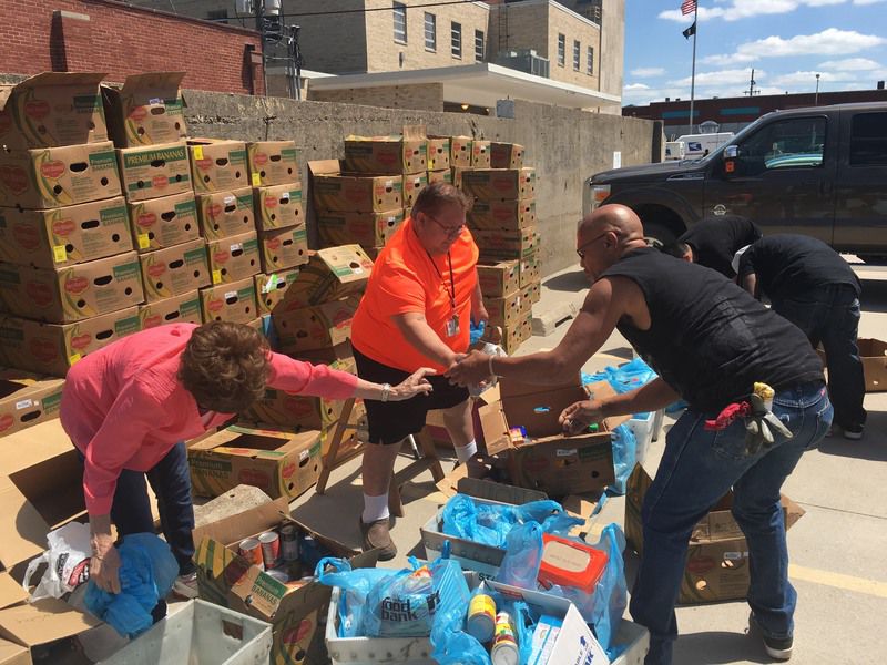 051517 Stamp Out Hunger Pic 3