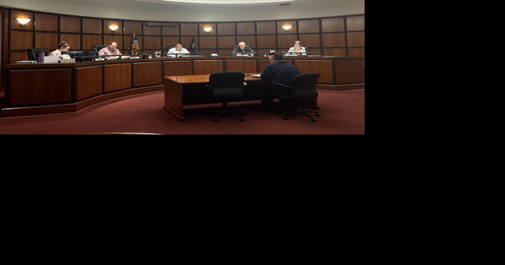 Lyon County Commission approves over $261,000 in emergency communications costs