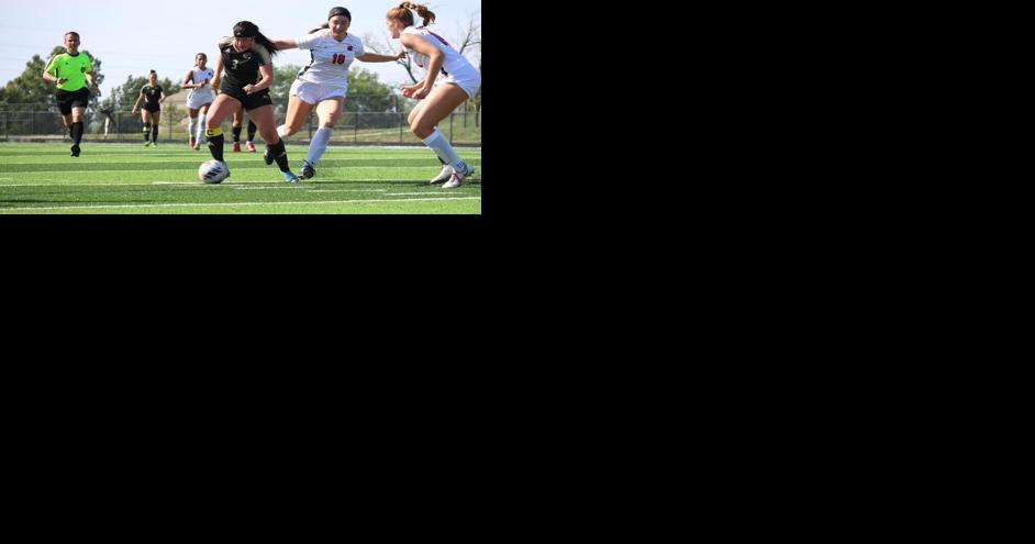 Emporia State soccer goes 1-0-1 over the weekend - Vimarsana News