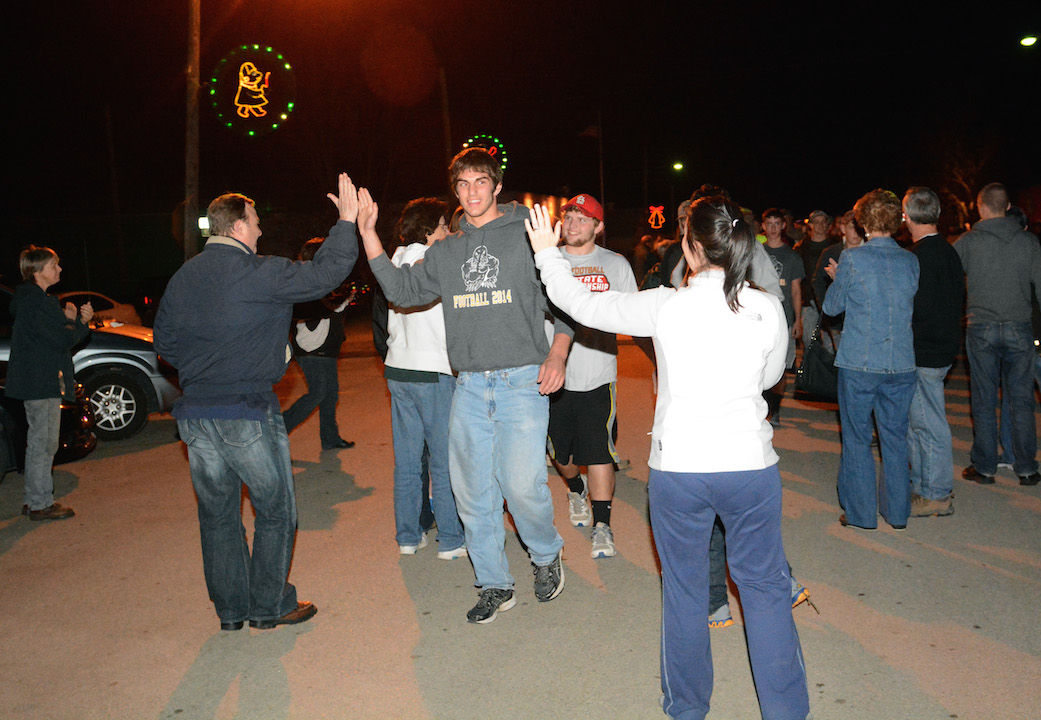 Olpe community shows out for football team Sports