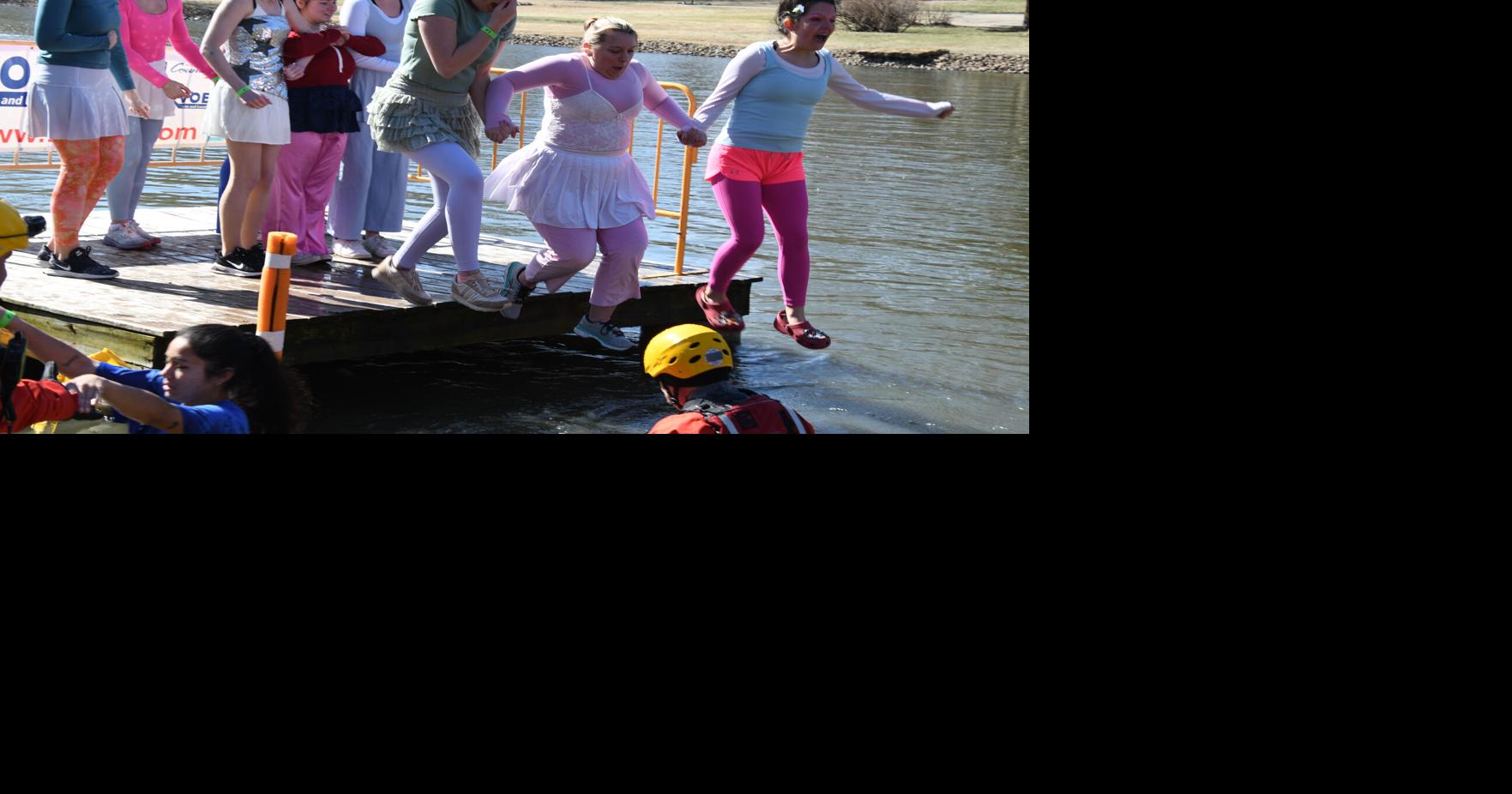 Polar Plunge at Mouse Lake raises $8,000 for Special Olympics Kansas