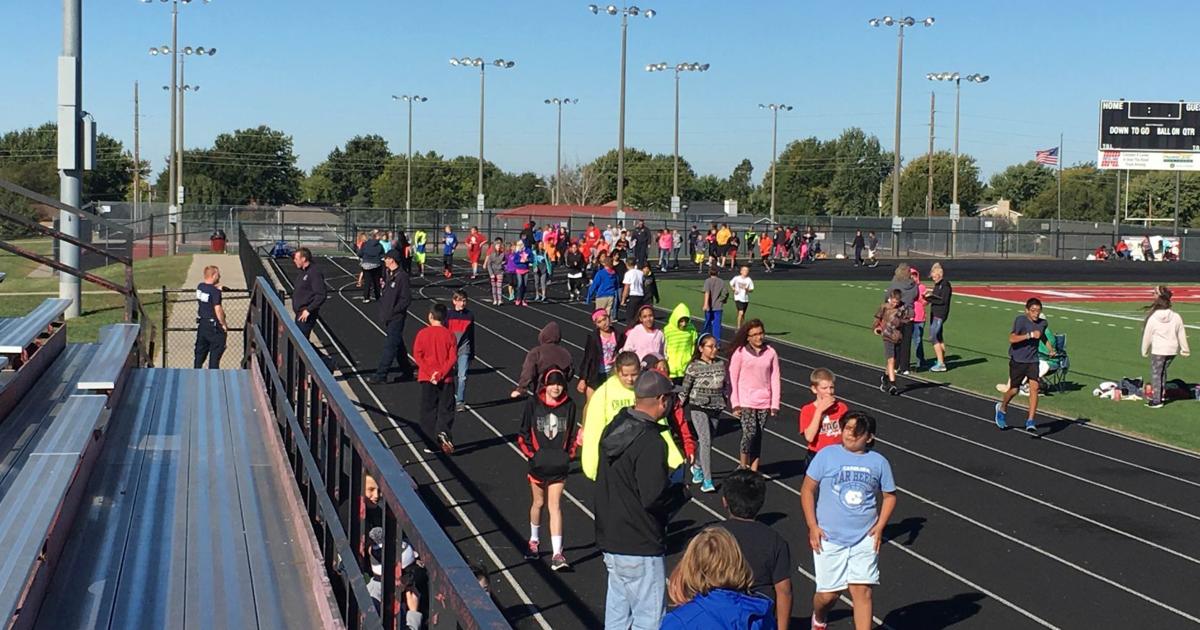 Emporia Middle School holds WalkaThon Education