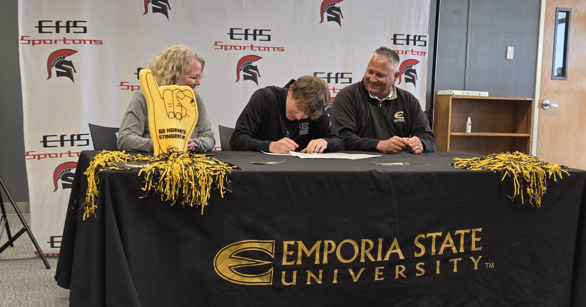 Sheldon Stewart, Zadya Pearson sign NLIs - Vimarsana News