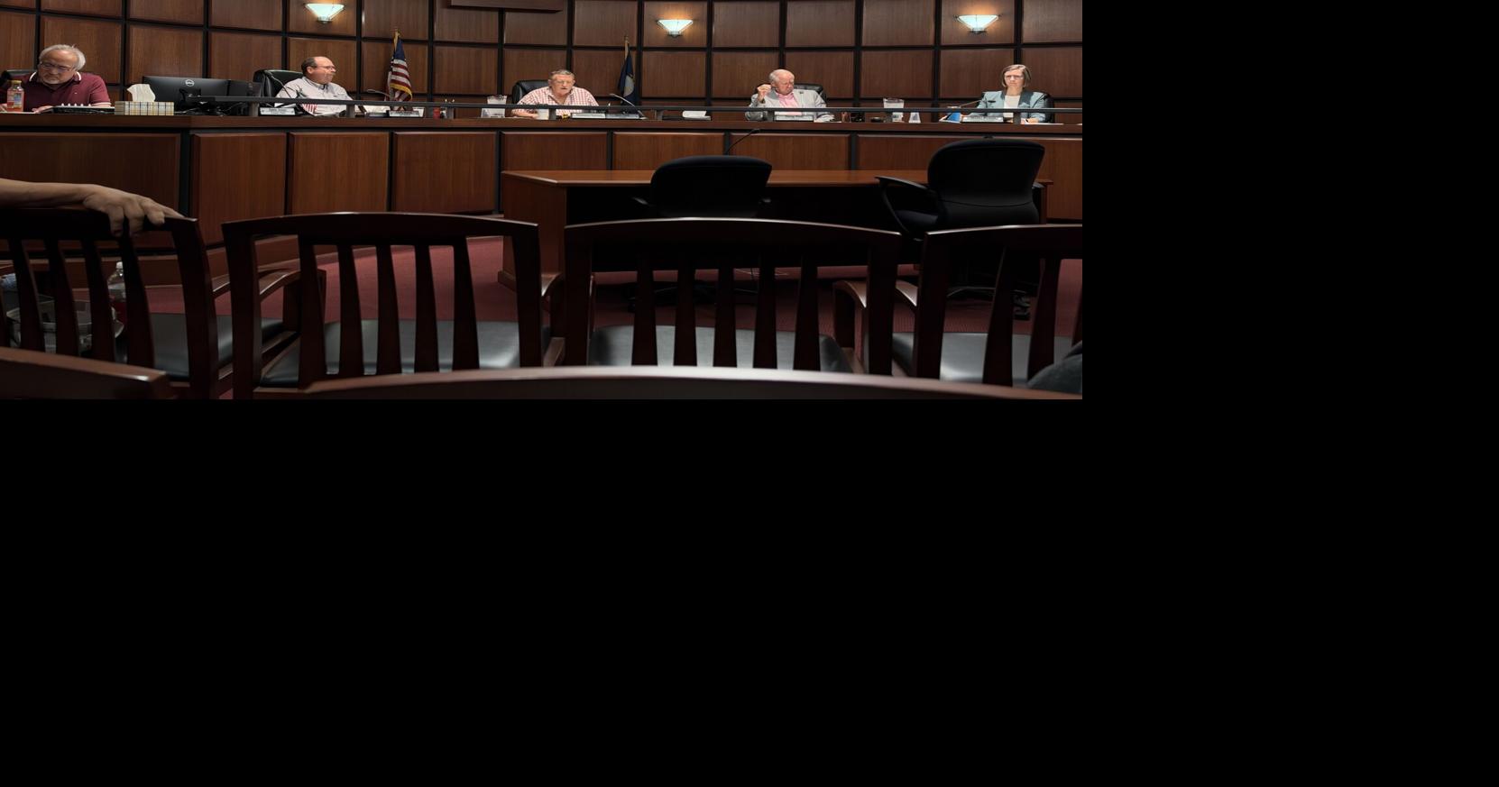 Lyon County Commission to consider 911 building expenses, animal resolution