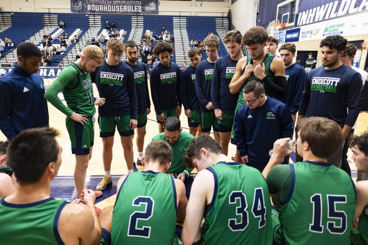 Endicott Men’s Basketball Takes On UNH Sports