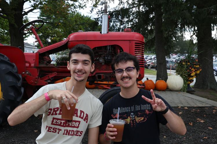 Apple Picking at Cider Hill Farm | Multimedia | endicottobserver.com