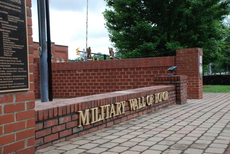 Waxhaw honors veterans, the fallen Local News