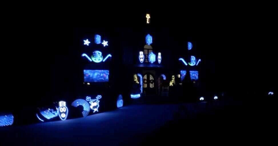 Waxhaw homeowner faces complaints over Christmas lights show