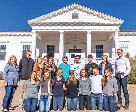 Stanley Hotel Will Host School Prom And Bobcat Fundraiser For 10 Years For Just 1 Per Year Per Event Estes Valley Spotlight Estesparknews Com