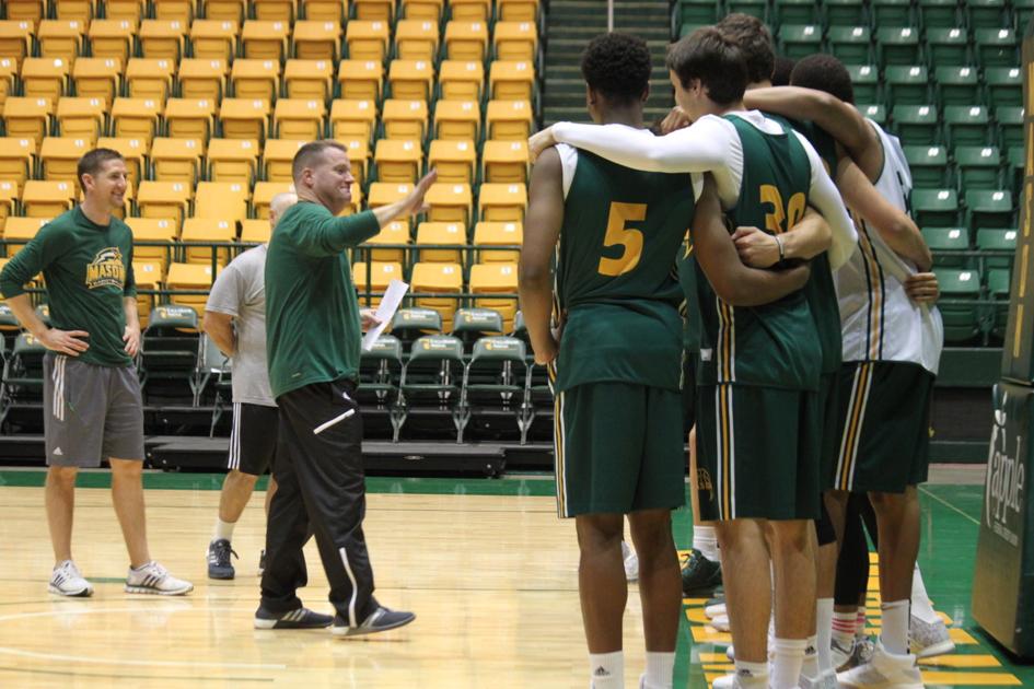 Gmu Basketball Teams Shoot For Winning Culture Sports