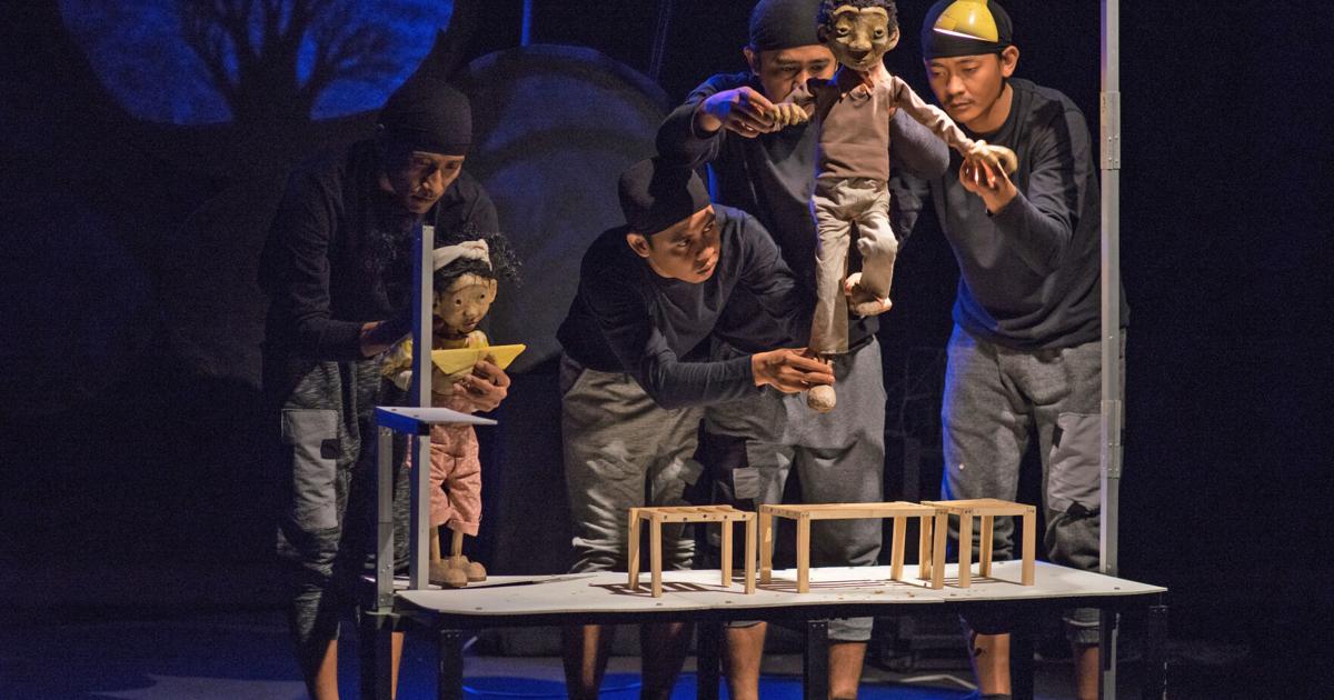Complex Puppet Papermoon Puppet Theatre explores the complex emotion of grief ...