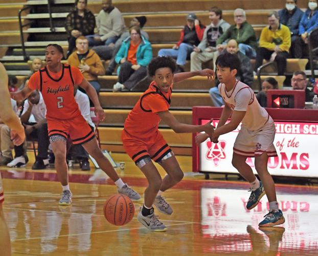 Hayfield Boys’ Basketball off to fast start, aims to defend state