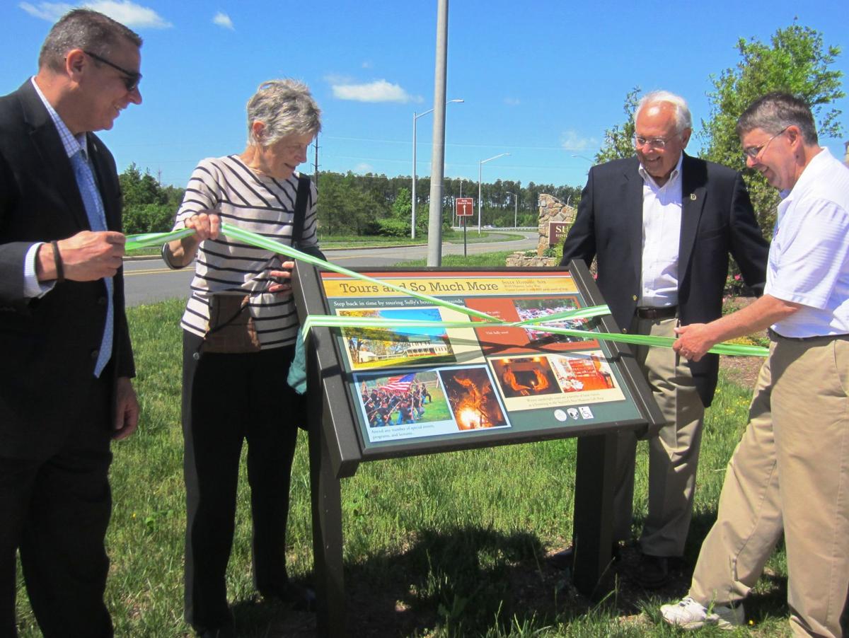 Sully Unveils Historic Trail Markers Articles Fairfaxtimes Com