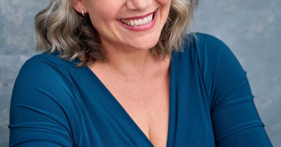 Falls Church audiobook narrator gets into character - Vimarsana News