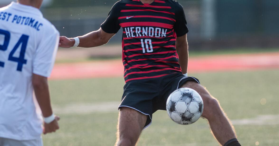Herndon Soccer looks for another state championship