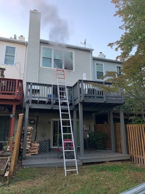 Fair Oaks Townhouse Fire.jpg