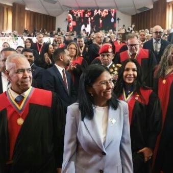 Venezuelan interim president announces mass amnesty push