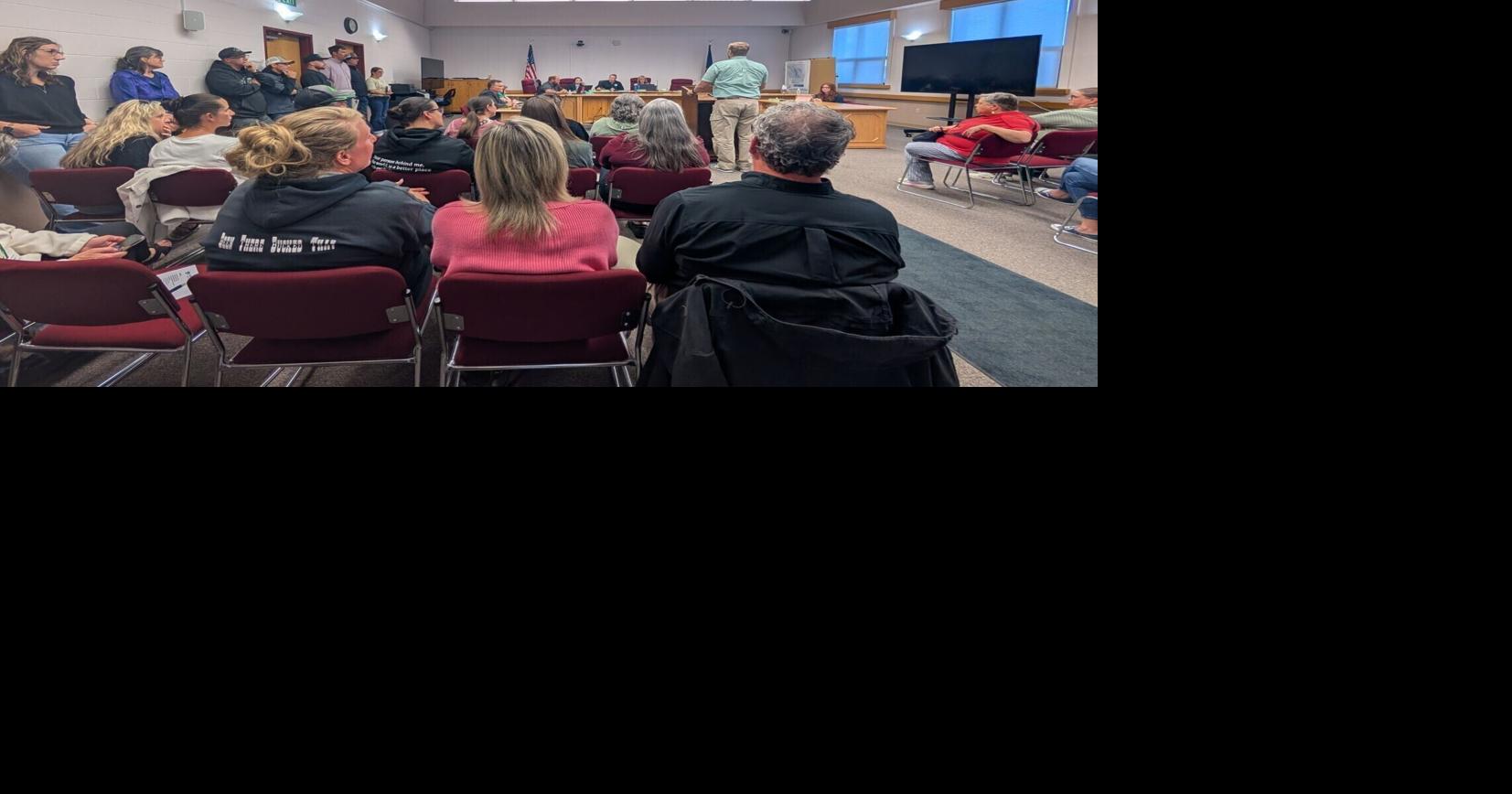 'You guys are lying': Parents challenge Belgrade school officials over $750k payout amid cyber issue