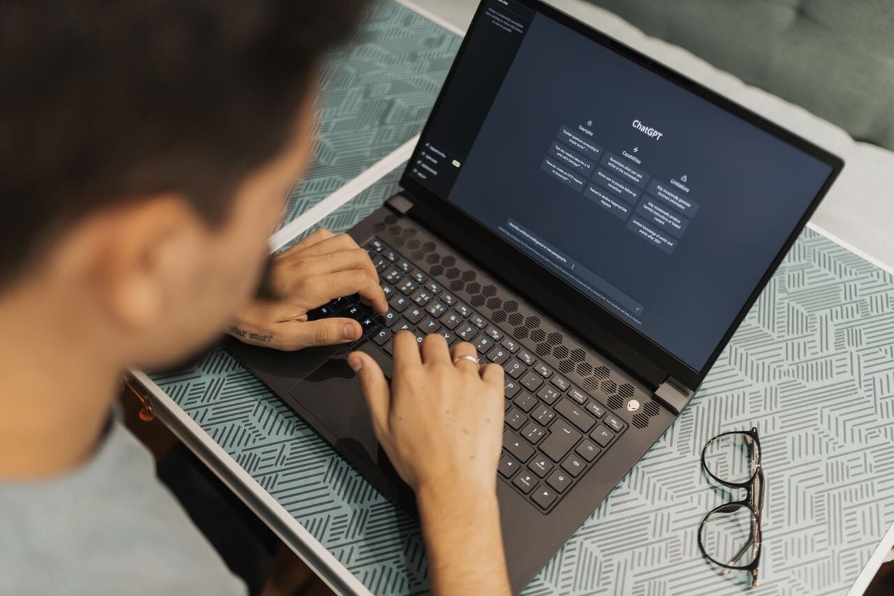 When Email Simple formula could predict when AI chatbots will go ‘rogue ...