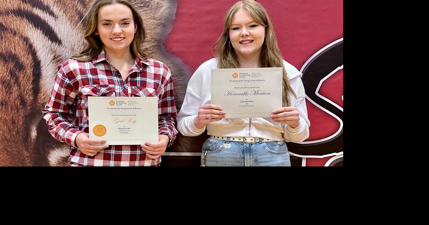 Simms Seniors Earn Awards | State | fairfieldsuntimes.com