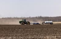 Urea moves lower; 6 fertilizers continue to be slightly higher