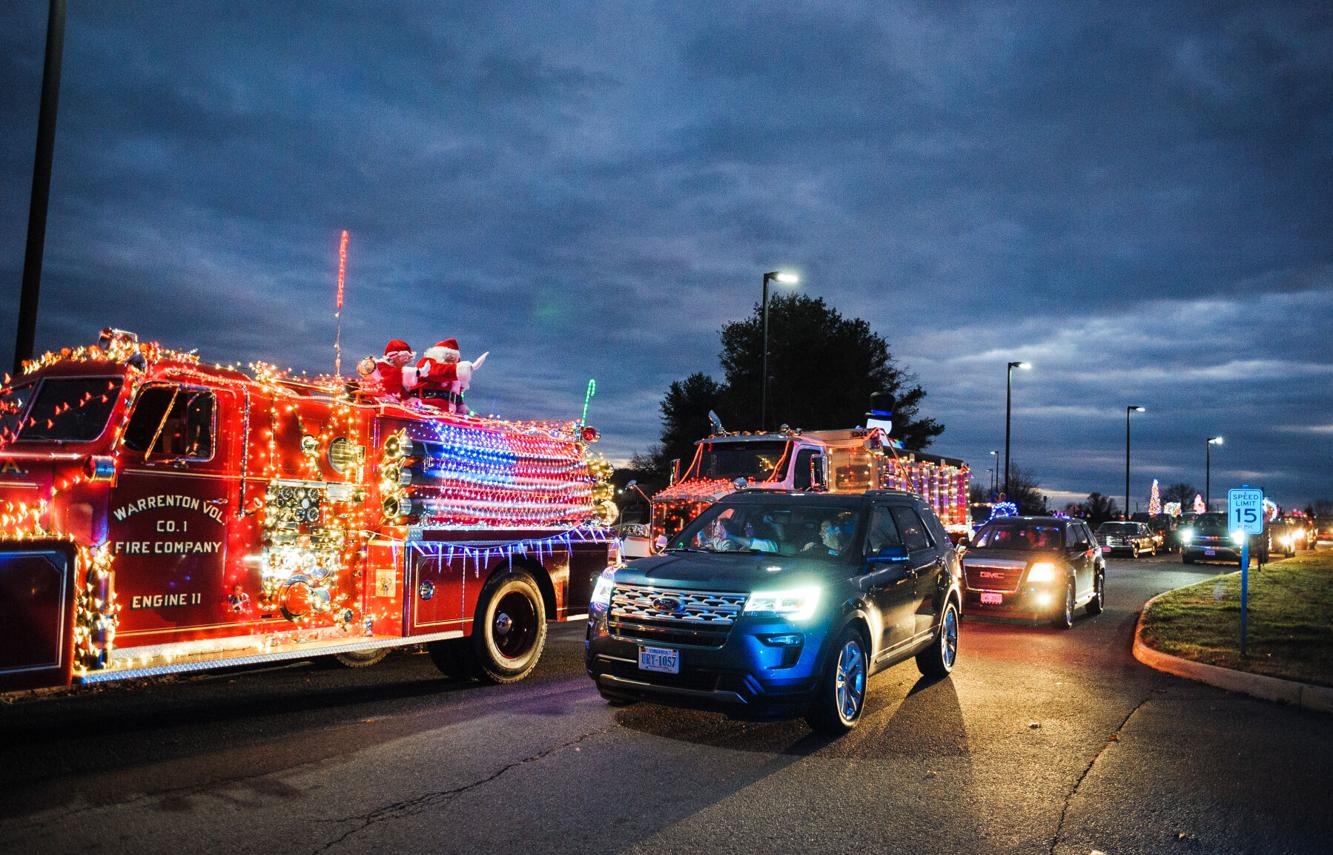 PHOTOS Hundreds attend drivethru Warrenton Christmas parade