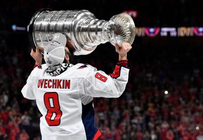 Ovechkin, Capitals hoist the Stanley Cup, NHL