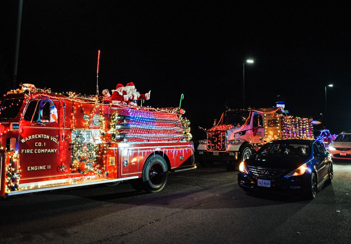 PHOTOS Hundreds attend drivethru Warrenton Christmas parade