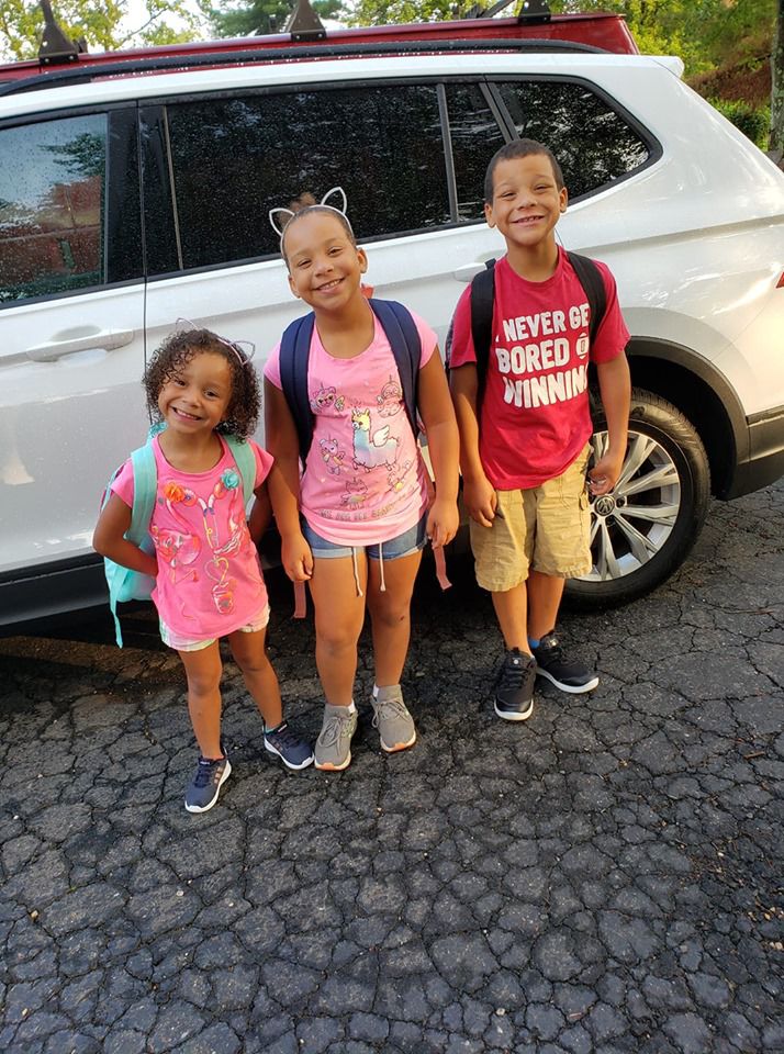 bts Kim Crooker Dakyah (1st grade), Kelsie (3rd grade) and Devon (2nd grade) at Mary Walter ES.jpg
