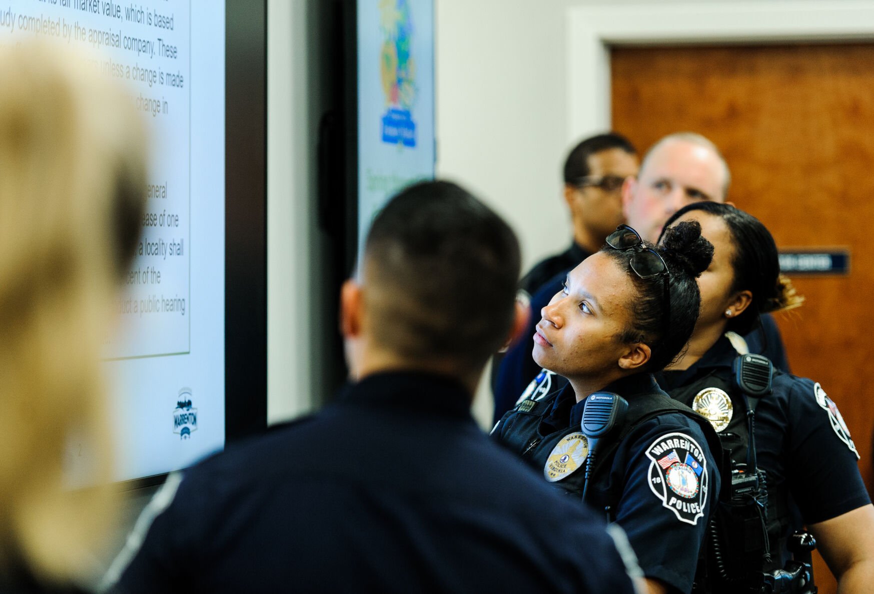 Police pay at stake as Warrenton Town Council continues budget debate