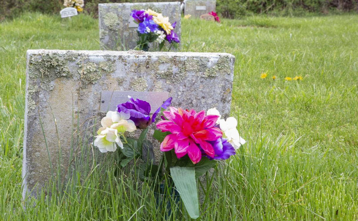 photo_ft_news_cemetery 23_041421.jpg