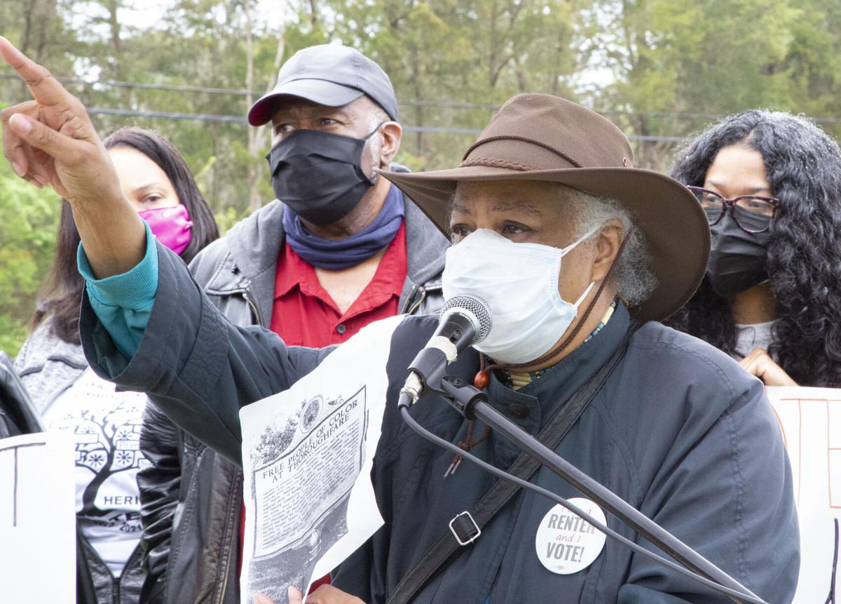 photo_ft_news_cemetery 18_041421.jpg