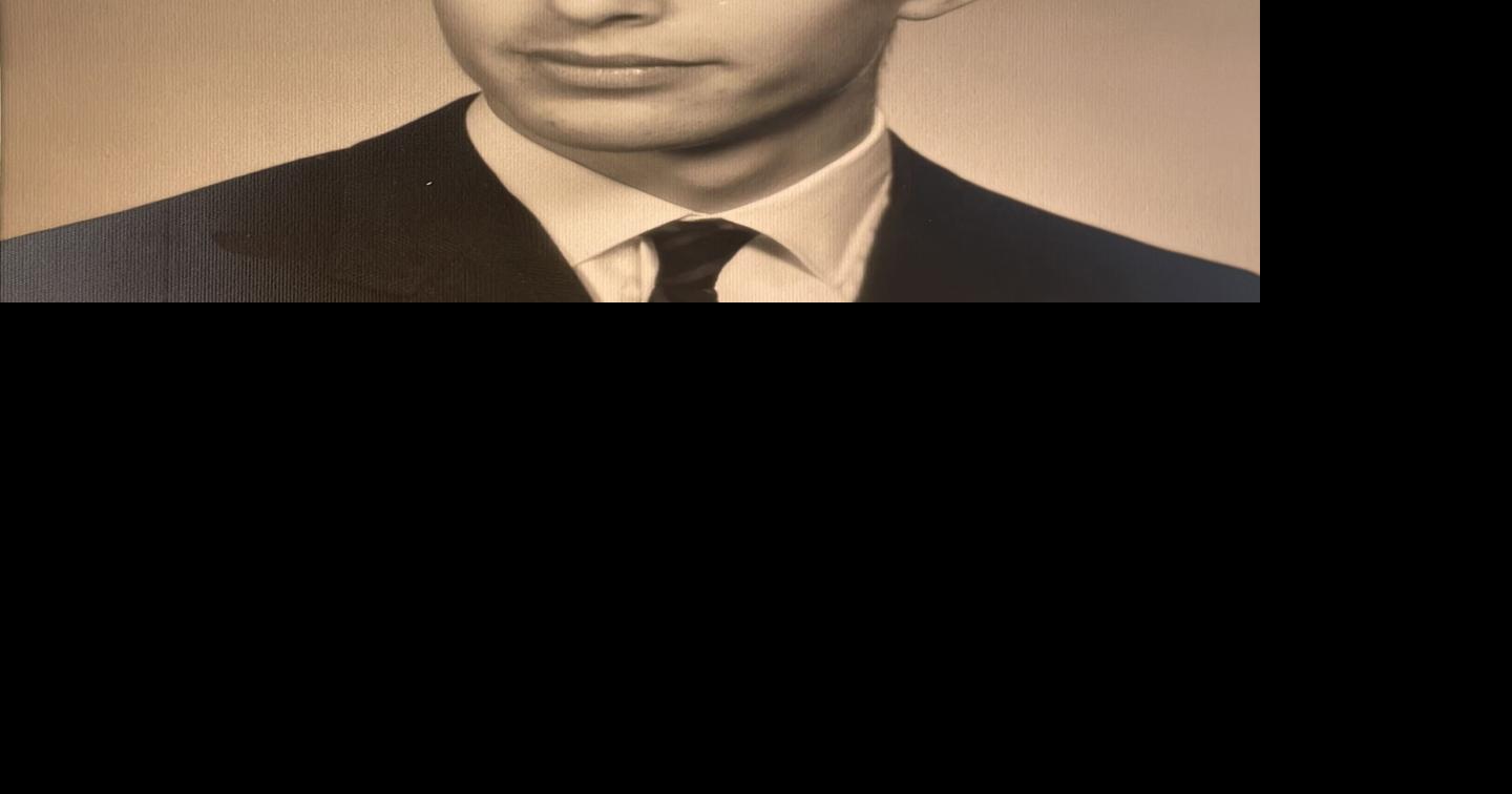 Lloyd William Hofer, Jr Obituaries