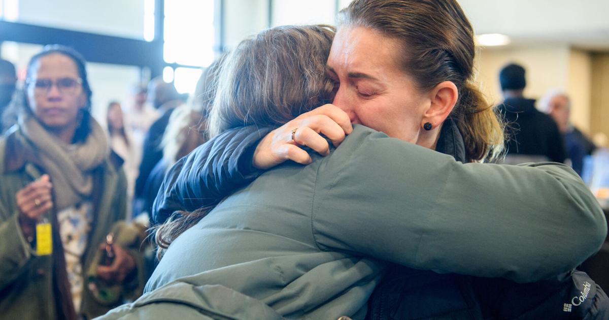 IN PHOTOS: Community mourns those lost in Flight 5342 | | fauquiernow.com