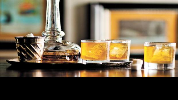 What We Re Drinking The Old Fashioned The Mix Feastmagazine Com