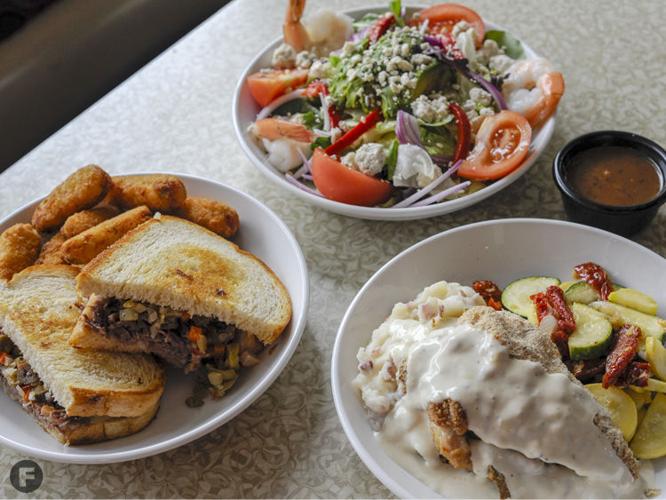 Stage Left Grille Brings Comfort Favorites to Grand Center