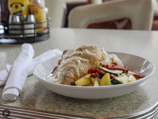Stage Left Grille Brings Comfort Favorites to Grand Center